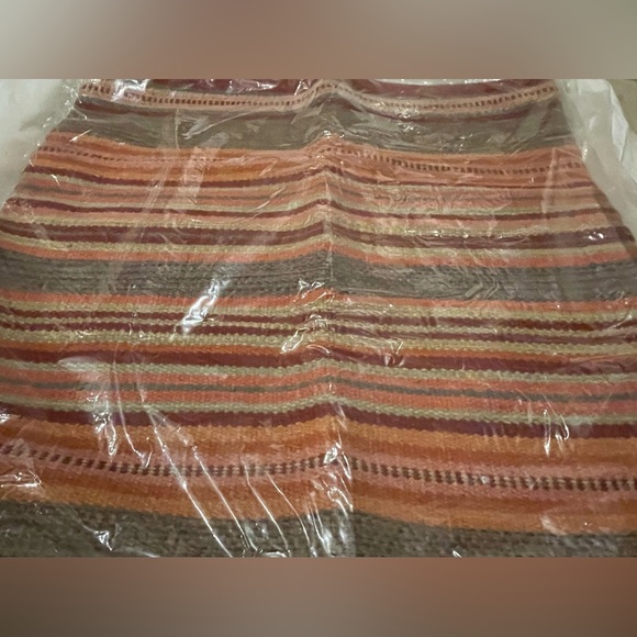 NWT Pottery Barn Albany Stripe Kilim Dhurrie Pillow Cover, 24” - Picture 3 of 6